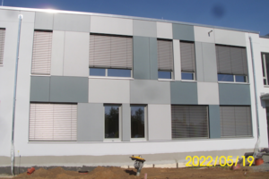 verschiedene Vorhang-Fassaden mit Sanierungstechnik Neukirch GmbH Fotobeispiel Vorhangfassade